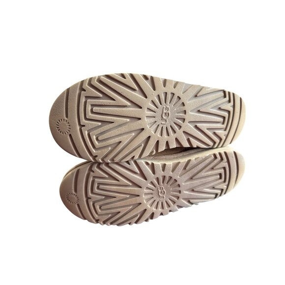 UGG womens Tan Knit Classic Cardy Suede Boots Size 8 SKU8113 - Picture 7 of 11